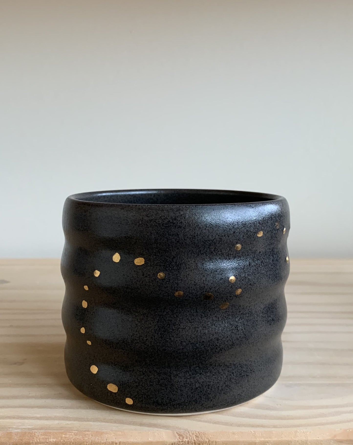 Black Wavy Cups with Yellow or White Gold