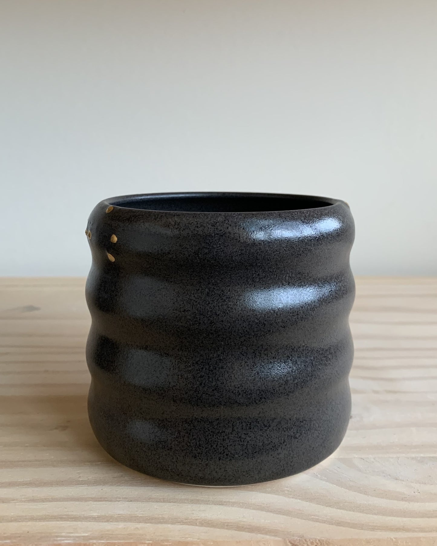 Black Wavy Cups with Yellow or White Gold