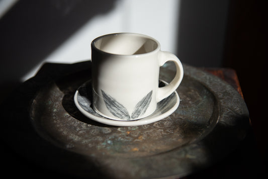 Porcelain Black Printed Leaf Mugs