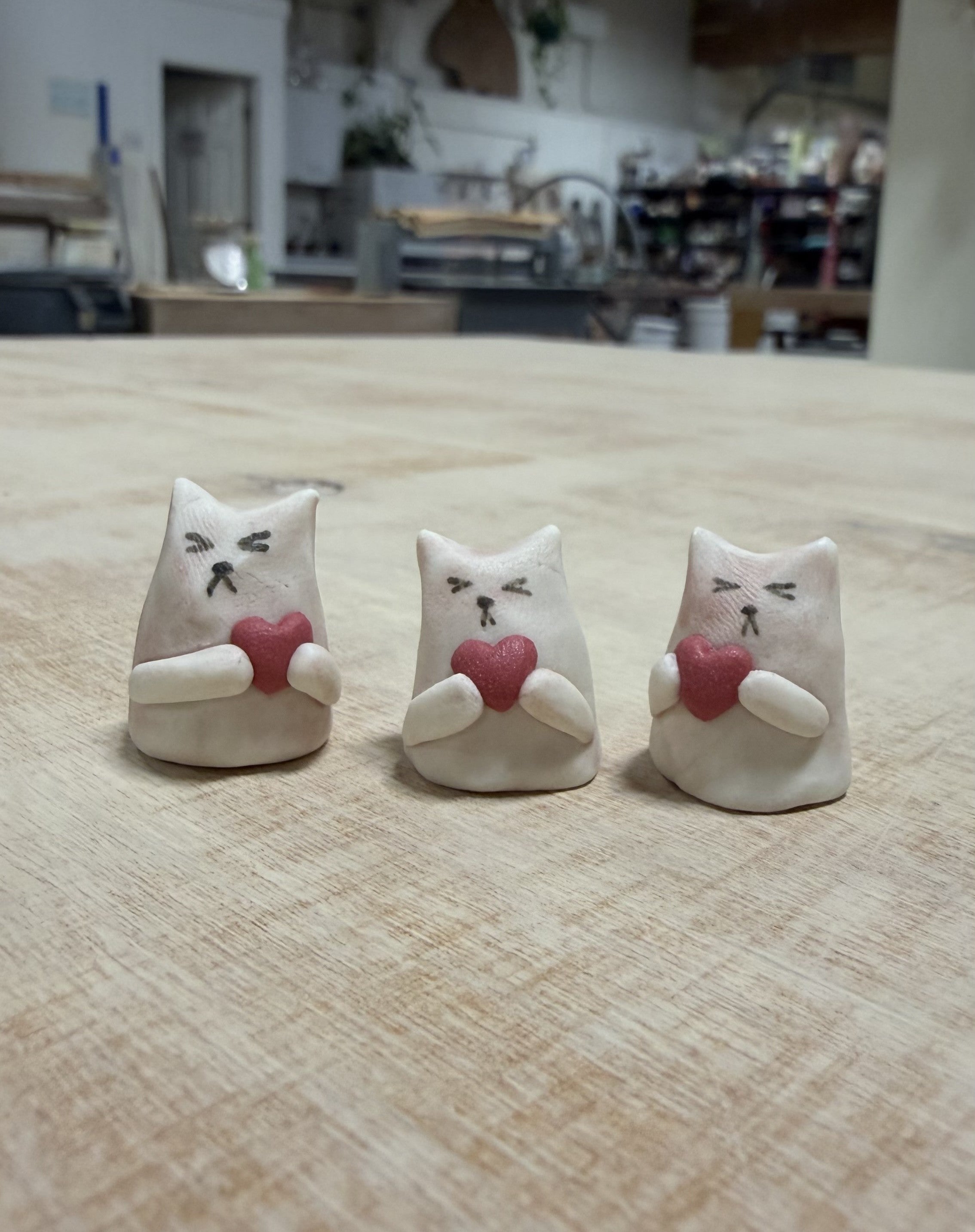 Winter 2025 ~ love kitty mini – Carina Kooiman Studio